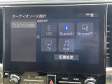 【Bluetooth】ナビゲーションと携帯電話/スマートフォンをBluetooth接続することができます。接続するとハンズフリーで使用することができるので、とても便利です!