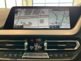 iDriveはナビの機能に加え、ミュージックコレクション、車両状態の確認、設定の変更等が操作可能です。