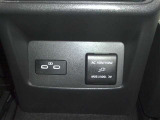 USB充電ソケットも2つ付いてます!!