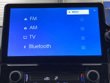 ブルートゥースに接続することにより、スマホに入ったお気に入りの音楽を車内で楽しむことができます♪あると本当に便利な機能になっています!