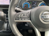 ステアリングスイッチ左側です!運転中も視線を落とすことなく、音量等の調節ができます!