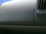 助手席エアバック付き車です。