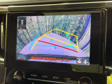 【バックカメラ】駐車時に後方がリアルタイム映像で確認できます。大型商業施設や立体駐車場での駐車時や、夜間のバック時に大活躍!運転スキルに関わらず、今や必須となった装備のひとつです!