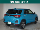 色はきれいなターコイズブルーマイカメタリックです。