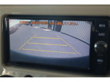 バックモニター付ですので、車庫入れも駐車もラクラクです。