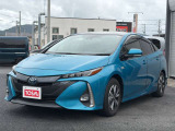 当店は最新鋭の設備を完備した大型工場併設店です☆車検・点検などオーナー様の信頼を得られるよう日々整備士達は努力を欠かしません。ハイブリッドに関する知識や診断機など確りご用意し安心をお届けします☆