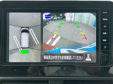 全方位カメラ付きで車庫入れも安心