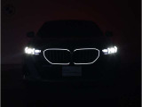 ☆BMWの代名詞とも言える【キドニーグリル】一目見ただけでBMW車であると認識できる確固たるアイコンとして存在感を放ちます☆