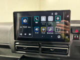 しかもディスプレイオーディオ♪見た目もスマートで操作も簡単。車内の快適さがグッと上がるので日ぜひ一度使ってみてください