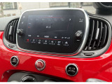 お持ちのスマートフォンが使える、Car Play&Android Auto対応のU-Connectを搭載。ナビゲーションアプリがご利用いただけます。