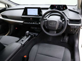 見通しのよいすっきりとした視界で、誰でも運転しやすいです。運転のしやすさは疲れにくさにも繋がりますよ♪