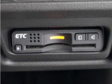 ◆ETC◆有料道路を利用する際にスムースに通過でき、わずらわしい料金支払いから開放されます!今や無いと不便に感じるほど必需品の装備ですね♪