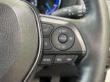 【レーダークルーズコントロール】高速道路での長距離走行が楽に!!自動で速度を保つクルーズコントロールが、衝突軽減システムと連携し、前方の車両を感知して車間を保つように速度調節してくれます!!