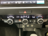 オートエアコン付きです!お好みの温度をセットするだけでエアコンの風量などを自動でコントロール。快適な車内でお過ごしいただけます。