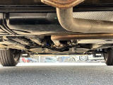 【下回り】目立つ錆や腐食もなくきれいな状態です!もちろん納車前には法定点検を実施致します!//