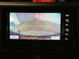 バックギアに入れて頂きますと、この様に後方が映し出されます!最終の確認はご自分の目と耳で必ず行ってください!安全第一で♪