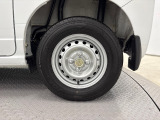 お車をお探しのお客様、ご購入までの流れや疑問点など一つ一つ丁寧にご説明させていただきます。 お客様にご納得頂ける一台を一緒にお探しさせて頂ますので、当店へ是非お越しください!