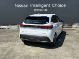 カラーはホワイトパールです!