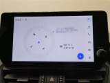 純正ナビを装備。タッチパネル式で使いやすく、お出かけもラクラクです。