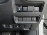 左側電動のスライドドアで楽々スムース!運転席からも開閉の操作もできます♪キーのスイッチひとつで自動開閉できる便利な機能もついてます♪