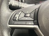 ステアリングスイッチでメーター内の表示が変更できます