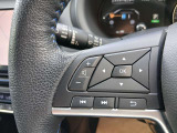 ステアリングスイッチ 手元でオーディオ操作やメーター内の車両設定を行えます!