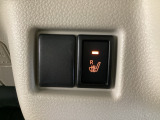 運転席にはシートヒーター付です!