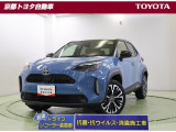 ムダをそぎ落としたスタイリッシュなフォルムでありながら、SUVらしい力強い足回りで存在感を持つ【ヤリスクロス】。安全装備もしっかりした人気の車です。