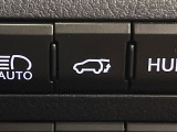 【パワーバックドア】スマートキーや運転席のボタンを押すだけでリアゲートが自動で開閉します!荷物を持っている時や、高い位置にあるバックドアを閉める際に便利な機能です♪