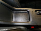 小物置きなどに最適です。