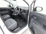 【禁煙車の定義】当店の定義・・・☆タバコ臭くない事☆コゲがない事☆灰皿等の喫煙器具が未使用の事 以上3項目をクリアした場合【禁煙車】と表示します。(現状を表しています。過去の事は、断定できません。)