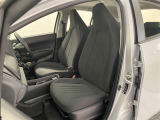 清潔で広々した座席です。ぜひ、現車を見て体感してみてください。