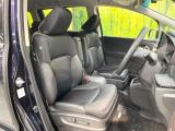 運転席シート廻りは使用感も少なく、良好な状態となっています。前オーナー様が丁寧に使っていたことがよくわかりますね。