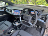 Audiのインテリアはエクステリア同様、優れたデザイン性とクオリティ、そして機能性を兼ね備えております。