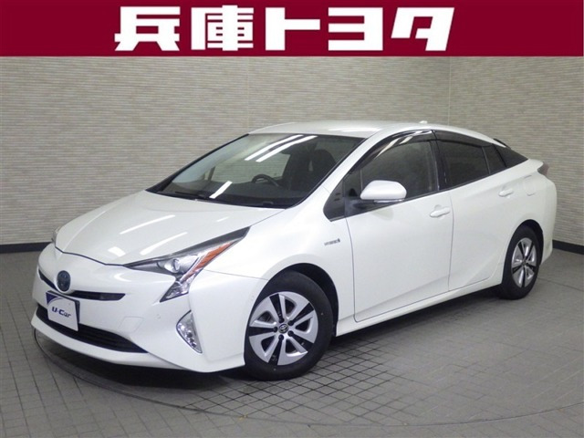 トヨタ プリウス 