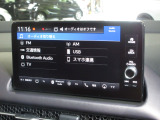ナビゲーションはホンダコネクトディスプレイを装着しております。AM、FM、Bluetooth、フルセグTVがご使用いただけます。初めて訪れた場所でも道に迷わず安心ですね!