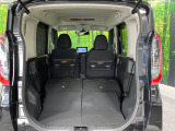 普段のお買い物や通勤、送迎等に十分な荷室スペースを確保しております。セカンドシートを倒すと、大きな荷物の積載も可能です♪