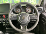 【純正革巻きステアリング】上質な革を使用することで、手にしっかり馴染みとても運転しやすいハンドルです♪