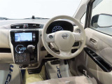 操作しやすい運転席シート回りスイッチ&レバー類