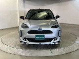 「中古車ハイブリッド保証」付。HV機構を無償で保証します。保証期間は、初度登録年月から10年目まで、またはロングラン保証が終わってから3年間。ただし累計走行距離が20万km以内