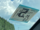 次回の車検日になります。こちらのステッカーをご確認ください。