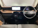 運転席からの視界が左右に広く隅々まではっきりと見渡せます。車の前端も把握しやすく安心して運転できます!