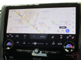お車選びをお楽しみ頂けるよう、在庫車の展示スペースを十分に確保しております。