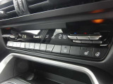 ステアリングヒーター・運転席&助手席&リアシートヒーター・フルオートエアコン!