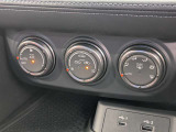 オートエアコンで温度を設定するだけで快適な車内環境を維持することができます