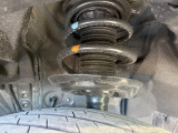 お車を安心してお乗りいただく為には、足回りの定期点検が欠かせません。サービスサポート(有償保証)では無料点検もご提供しており、安心のカーライフをお過ごしいただけるサポート体制が整っています。