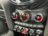 車両の詳細、ご質問につきましては、弊社営業スタッフまでお気軽にご連絡下さいませ。遠方のお客様には実車の詳細画像送信も承ります。お客様からのお問合せをお待ち致しております。無料ダイヤル 0078-6002-715008