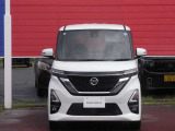 ハイウェイスターにふさわしい精悍なマスクです。LEDヘッドランプ&LEDフォグランプを搭載!明るくクリアな視界を確保して、安全運転を支援します。さらに、4WDなので冬道も安全ですね(*^^*)