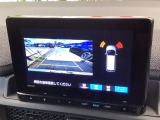 便利な3ビュー切り替え、ガイド線表示付きのバックカメラです!後退時、後方の視界をサポートします!