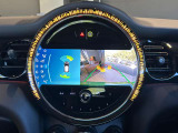 バックカメラ搭載!駐車時も安心ですね!